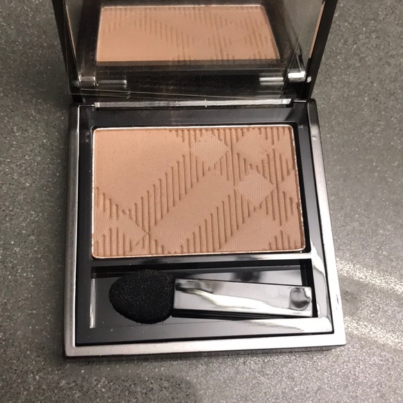 burberry almond eyeshadow